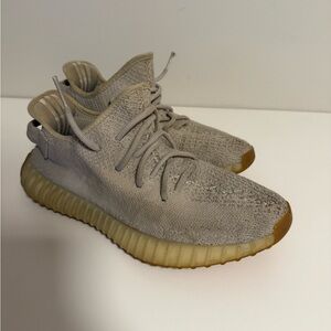 Adidas Yeezy Boost 350 V2 Sneakers - Sesame